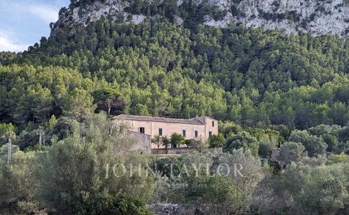 Anwesen in Puigpunyent, Balearische Inseln, Spanien 1