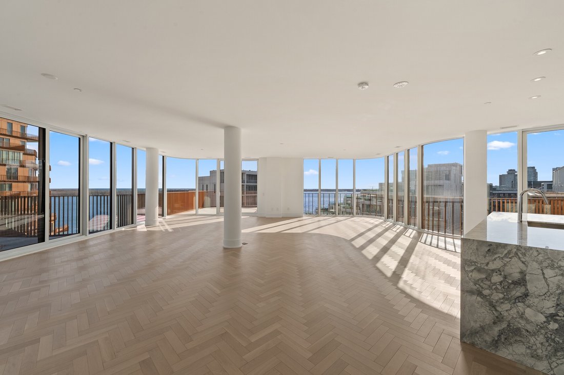Condo in Toronto, Ontario, Canada 2 - 17427108