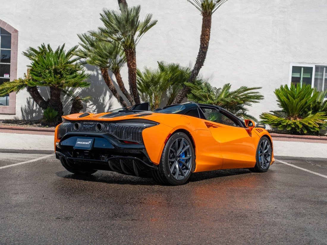 Cabriolet in La Jolla, CA, United States 4 - 17427088
