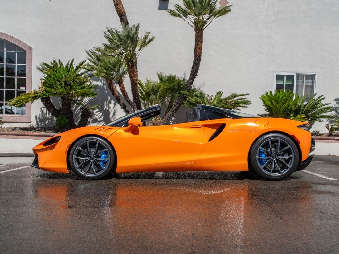 Cabriolet in La Jolla, CA, United States 3 - 17427088