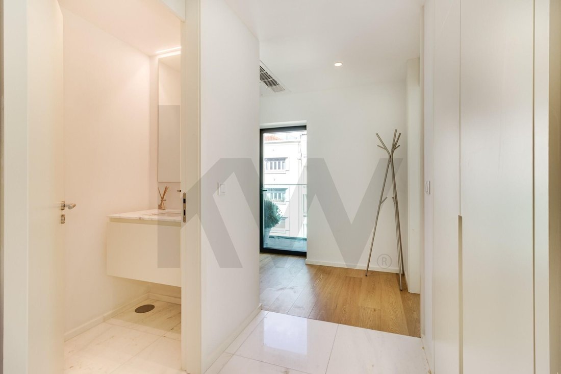 Apartment in Avenidas Novas, Lisbon, Portugal 3 - 17427139