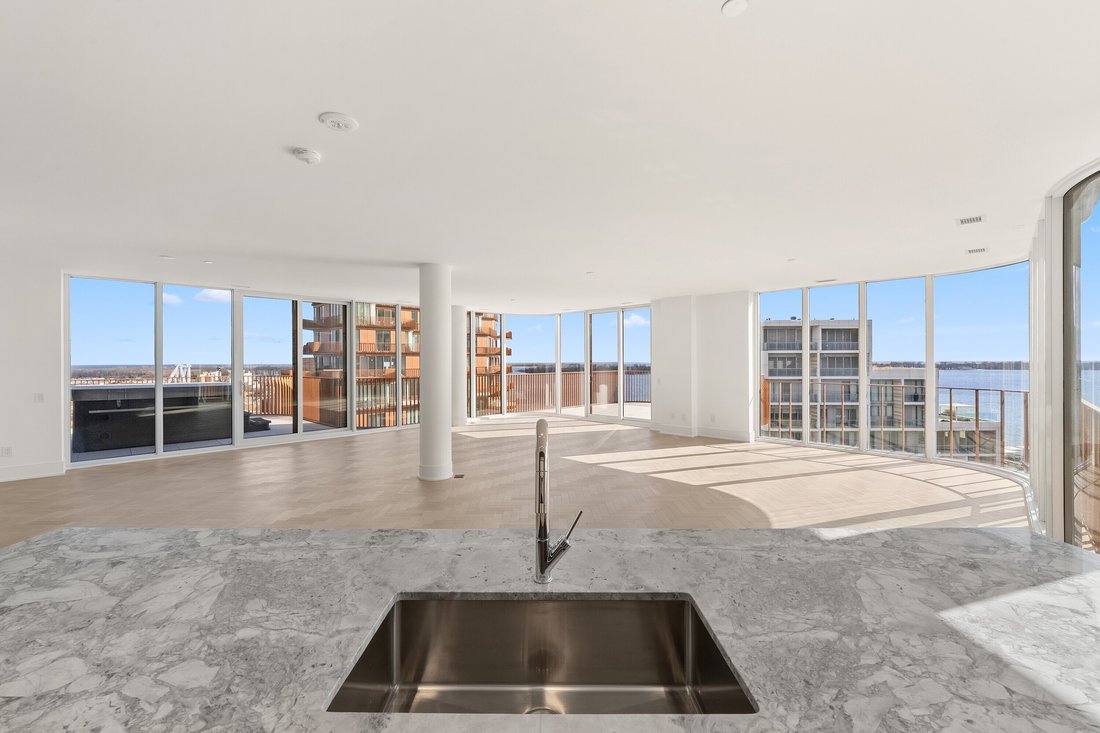 Condo in Toronto, Ontario, Canada 3 - 17427108