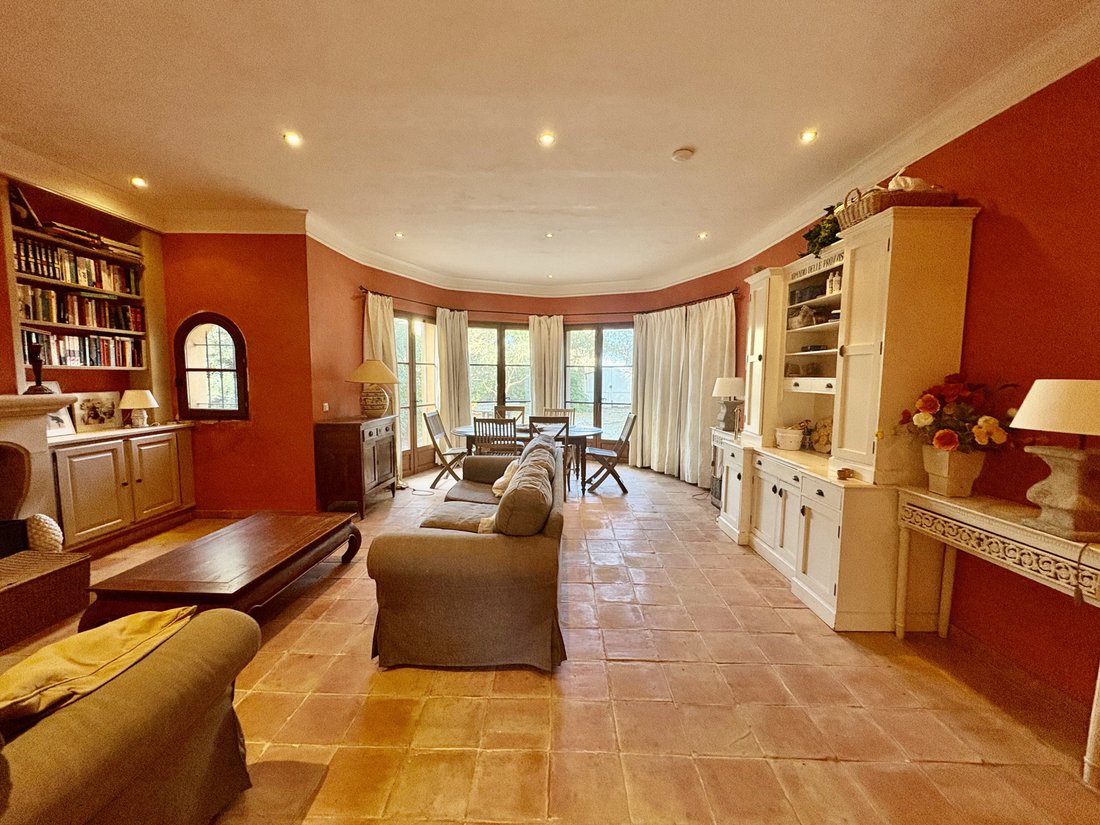 Villa in Hyeres, Provence-Alpes-Côte d'Azur, France 2 - 17426914