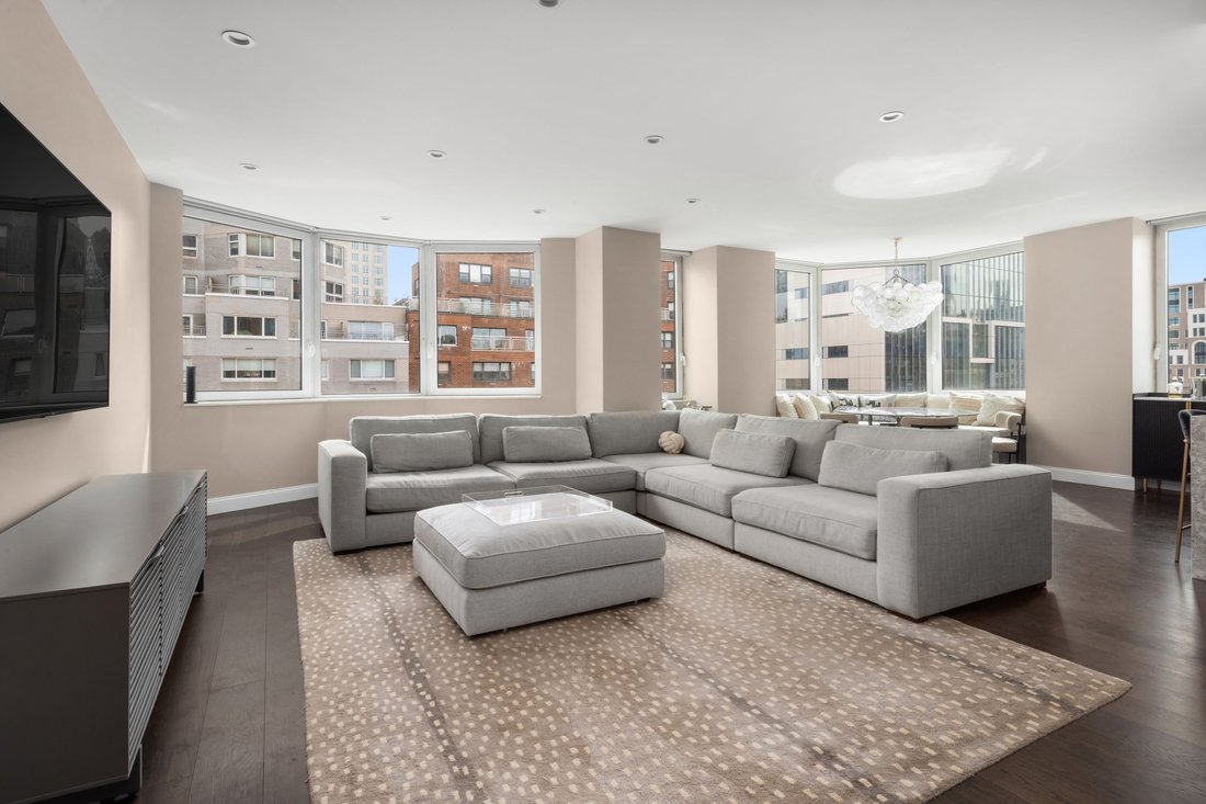 Condo in New York, New York, United States 2 - 17427113