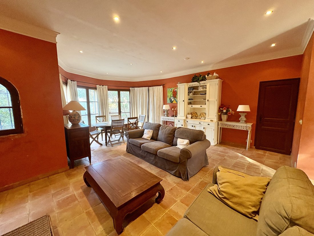 Villa in Hyeres, Provence-Alpes-Côte d'Azur, France 5 - 17426914