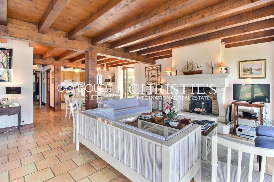 Villa in Chantaco, Saint-Jean-de-Luz, France 5 - 15465800