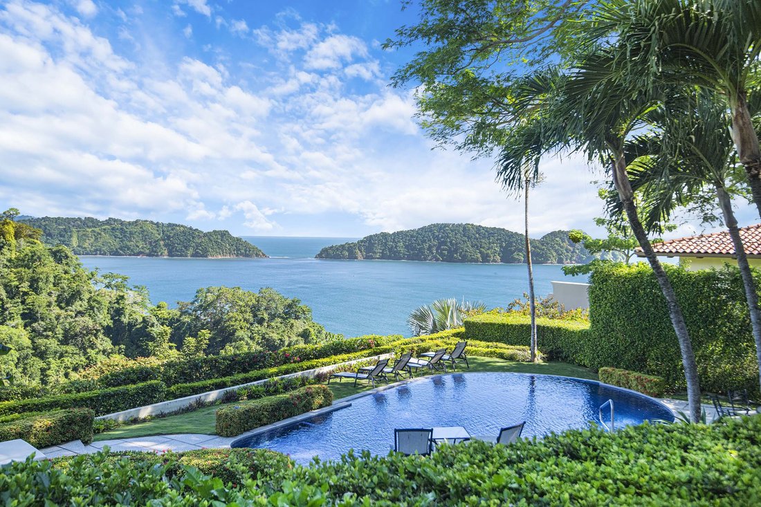 House in Playa Herradura, Puntarenas Province, Costa Rica 1 - 17427492
