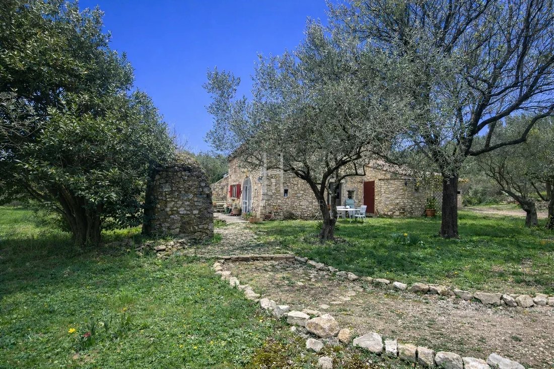 Country House in Eygalières, Provence-Alpes-Côte d'Azur, France 3 - 17427215