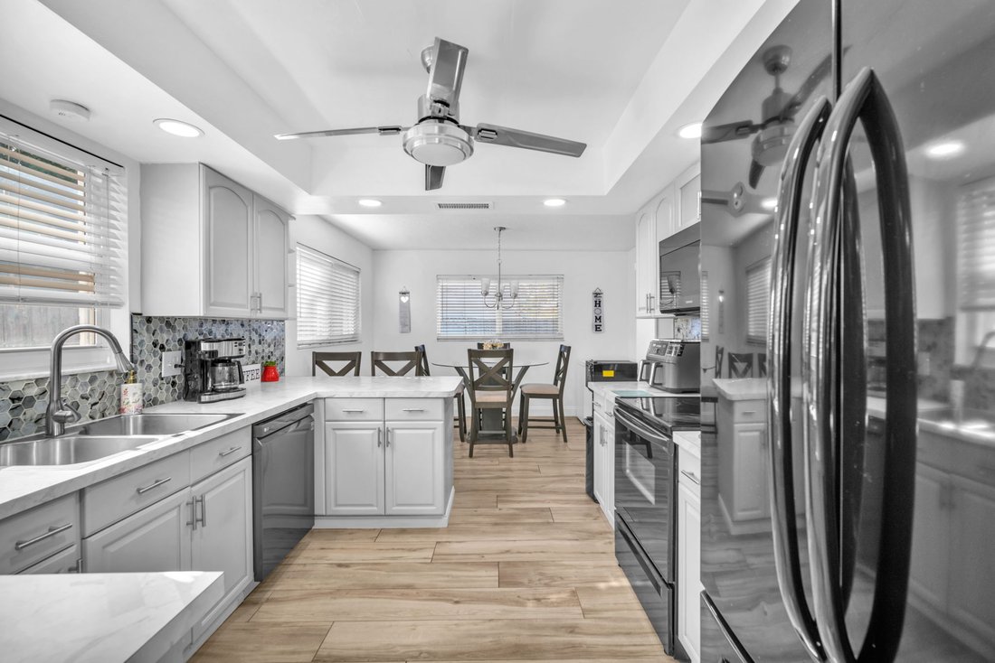 Boca Raton, Florida, United States 3 - 17427273