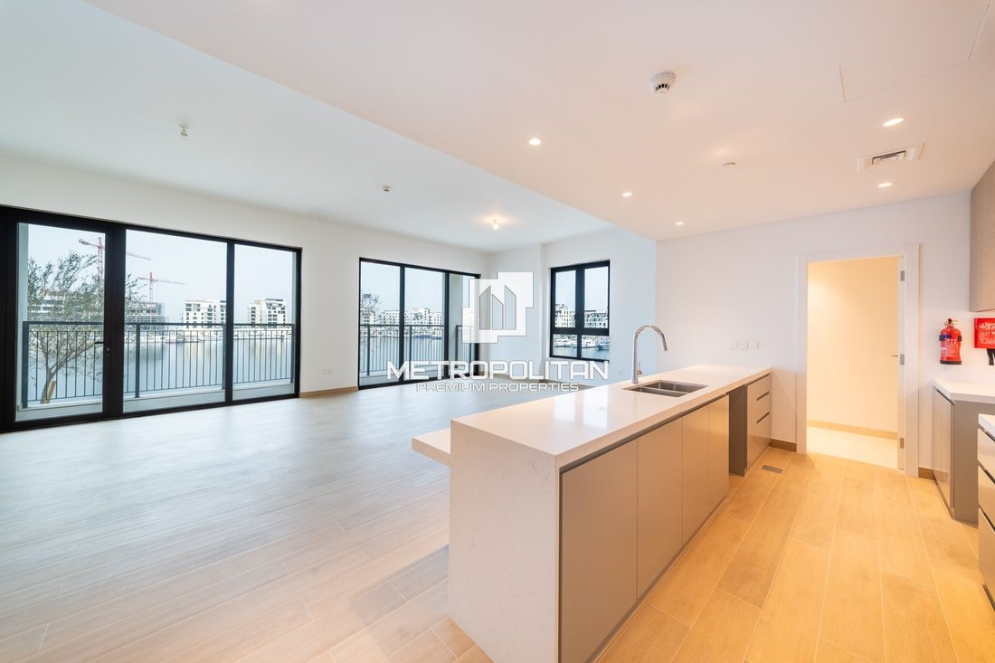 Apartment in Jumeirah, Dubai, United Arab Emirates 1 - 17427658