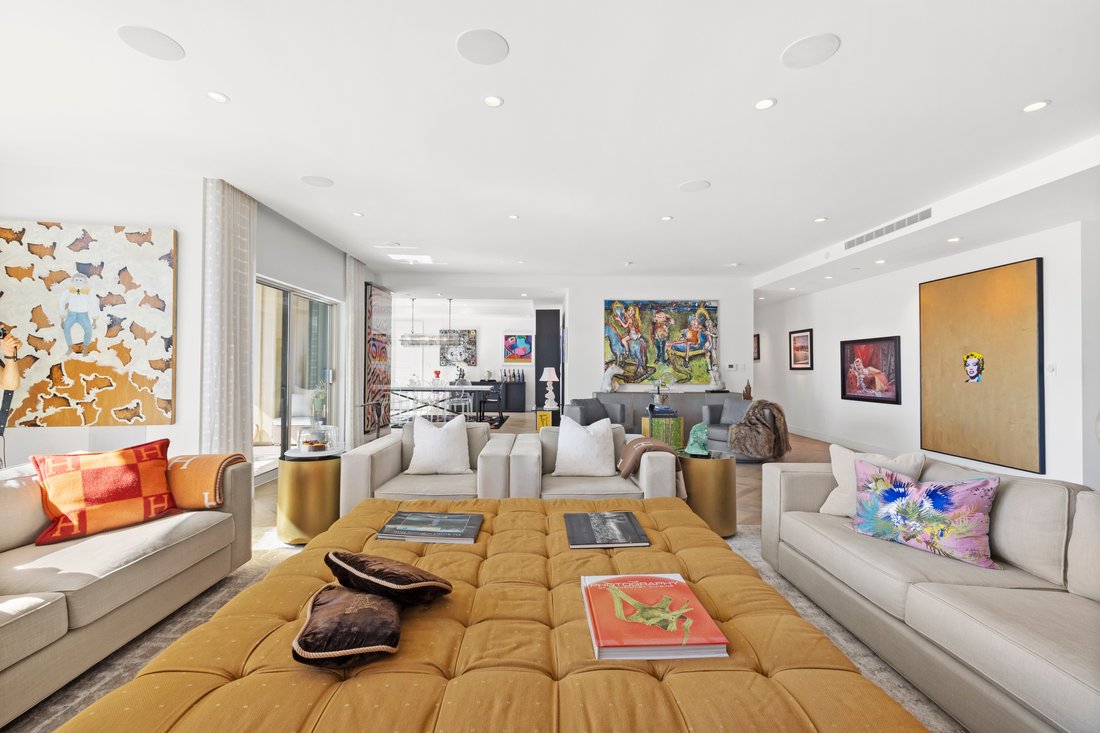 Condo in Los Angeles, California, United States 3 - 17427536