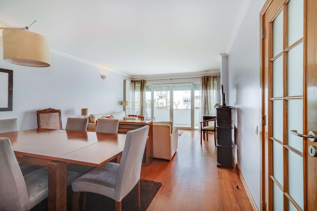 Apartment in Carnide, Lisbon, Portugal 2 - 17425505