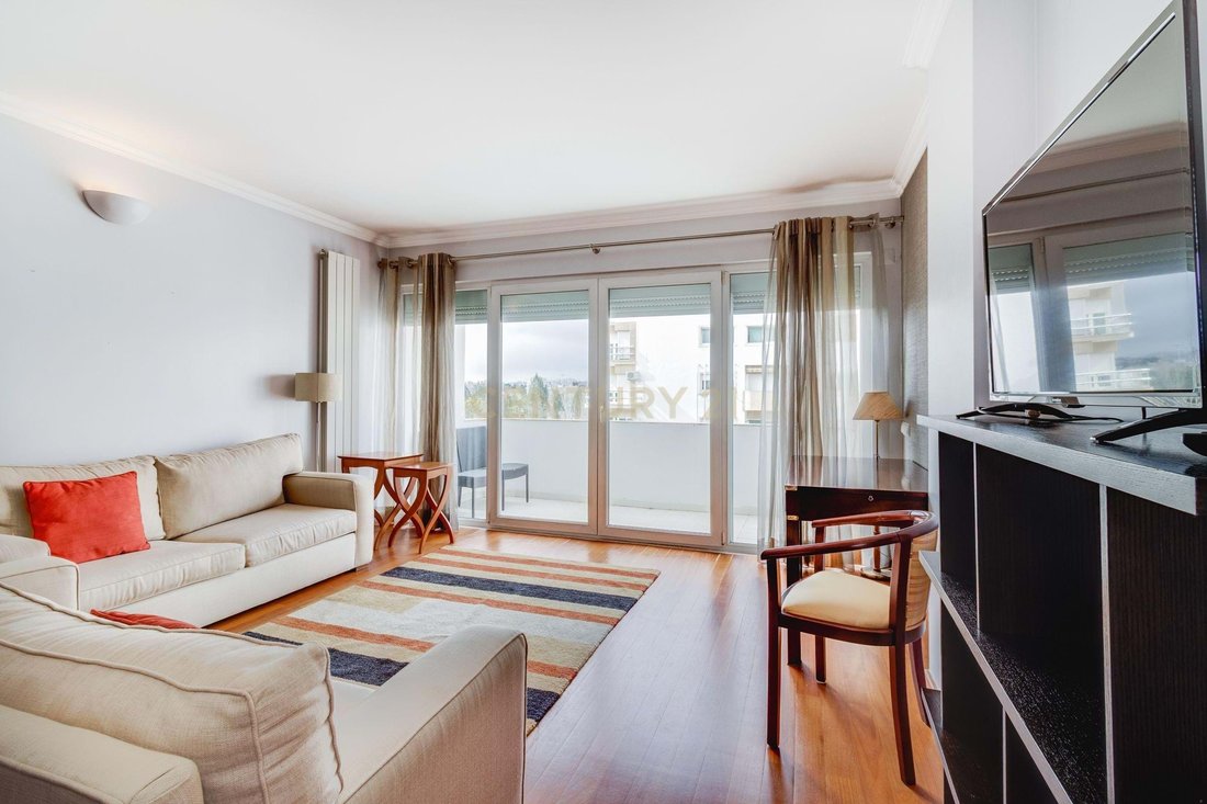 Apartment in Carnide, Lisbon, Portugal 1 - 17425505