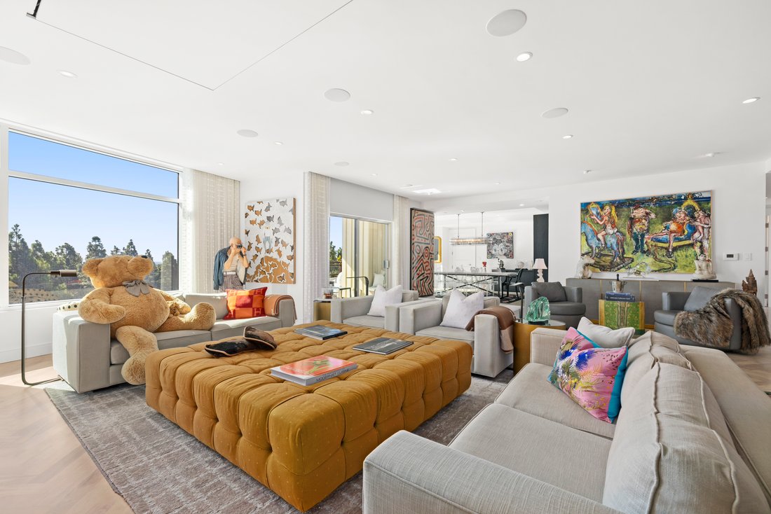 Condo in Los Angeles, California, United States 1 - 17427536