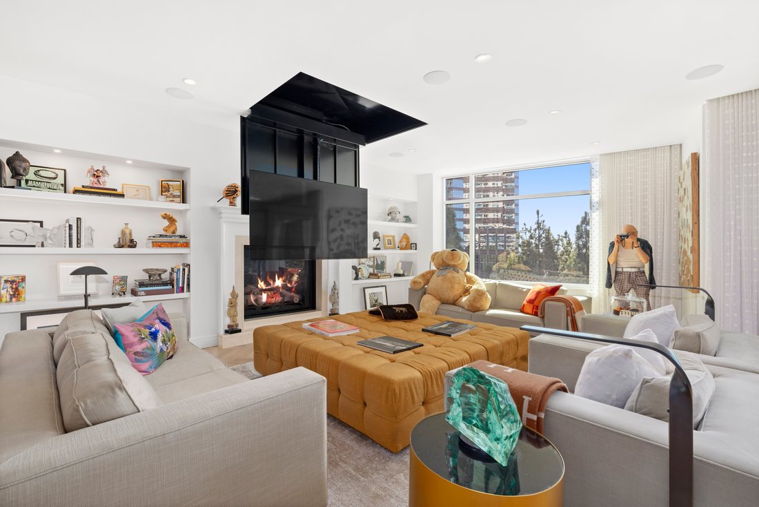 Condo in Los Angeles, California, United States 2 - 17427536