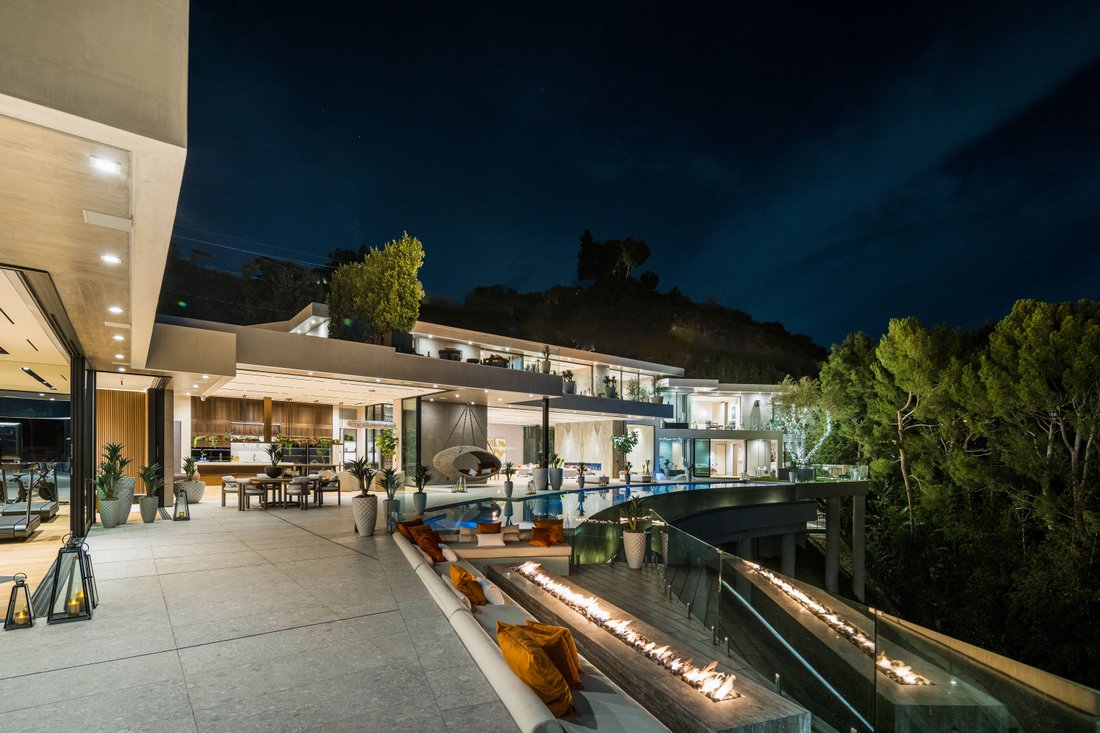 Estate in Los Angeles, California, United States 4 - 17427408