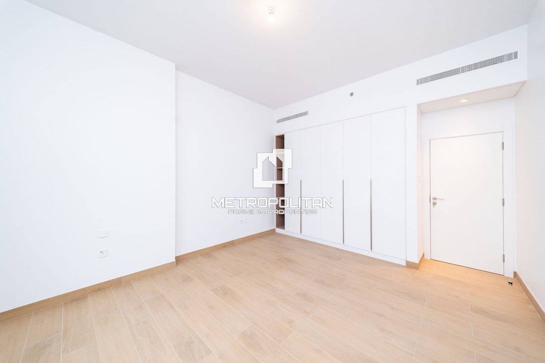 Apartment in Jumeirah, Dubai, United Arab Emirates 5 - 17427658