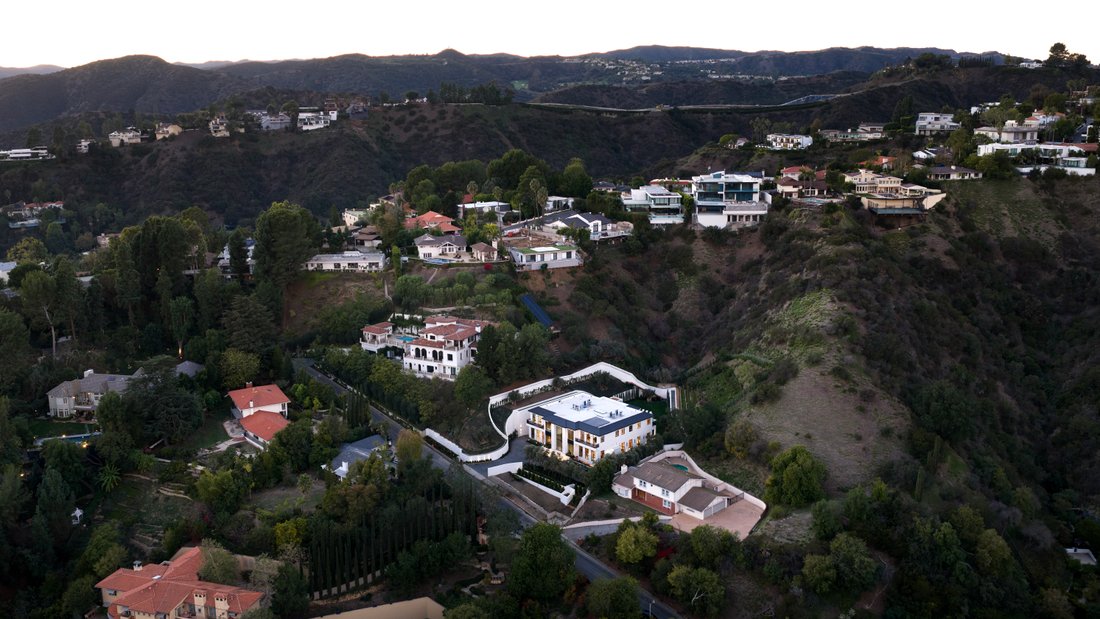 Estate in Los Angeles, California, United States 3 - 17427430
