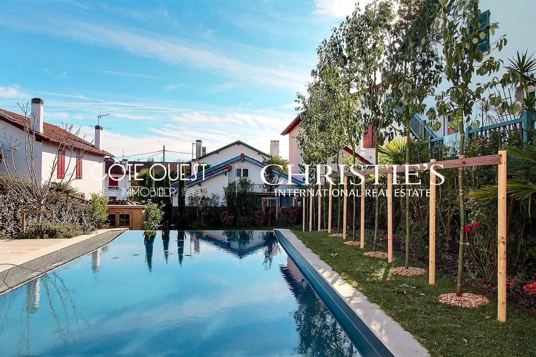 Villa in Centre Ville, Saint-Jean-de-Luz, France 2 - 16219795
