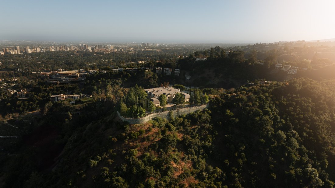 Estate in Beverly Hills, California, United States 5 - 17427404