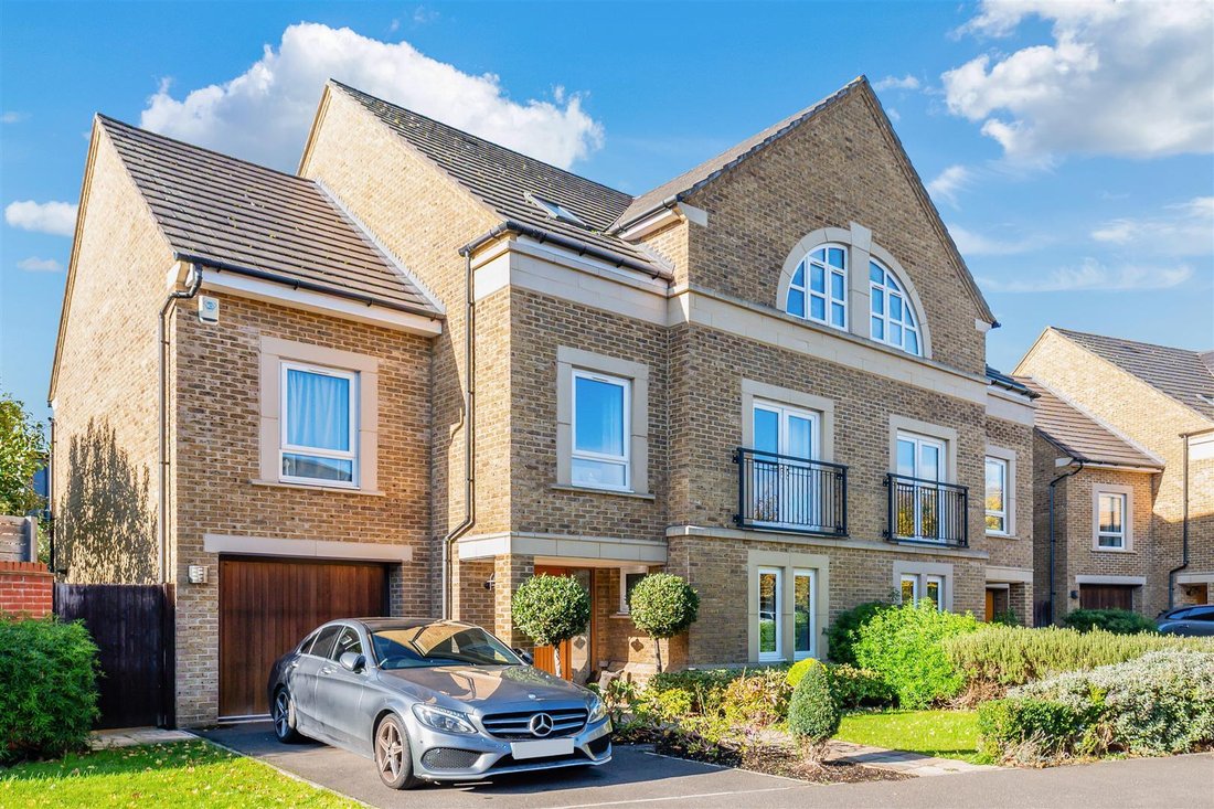 House in Epsom, England, United Kingdom 1 - 17427413