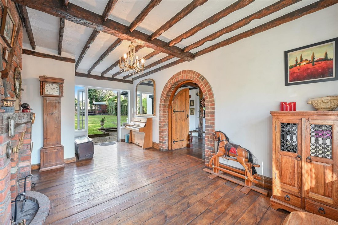 House in Epsom, England, United Kingdom 5 - 17427393