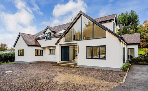 Chalet in Coulsdon, London Borough of Croydon, England 1