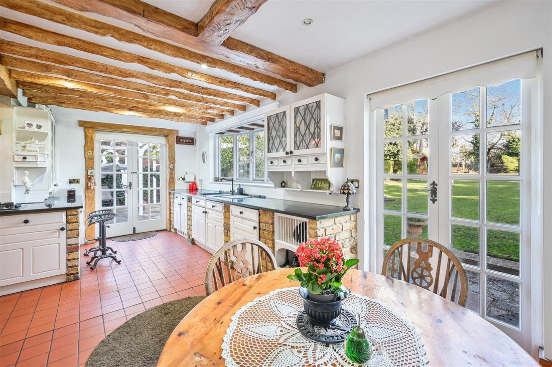 House in Epsom, England, United Kingdom 3 - 17427393