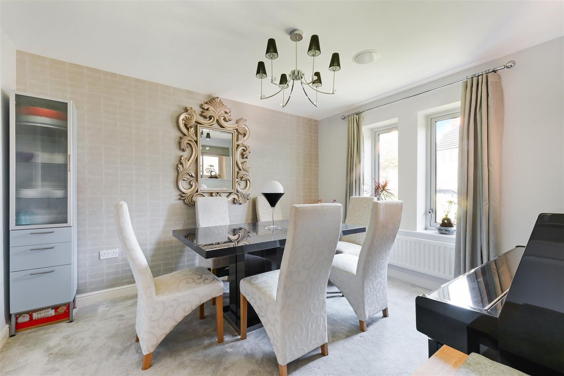 House in Epsom, England, United Kingdom 5 - 17427413