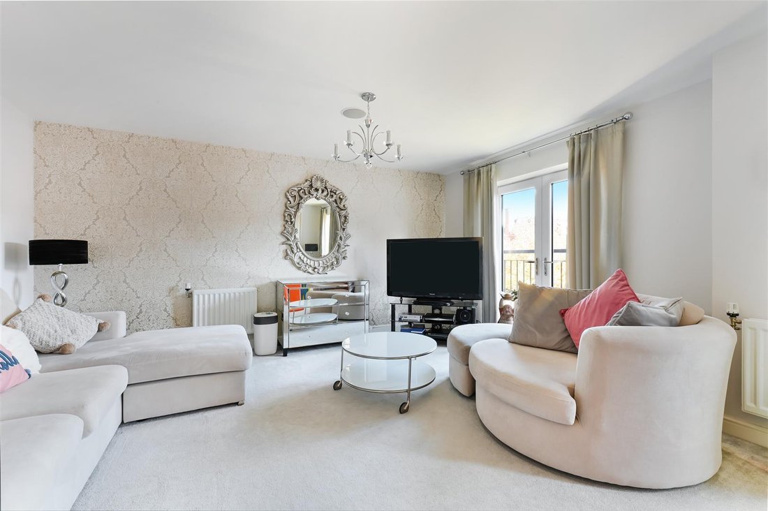 House in Epsom, England, United Kingdom 2 - 17427413