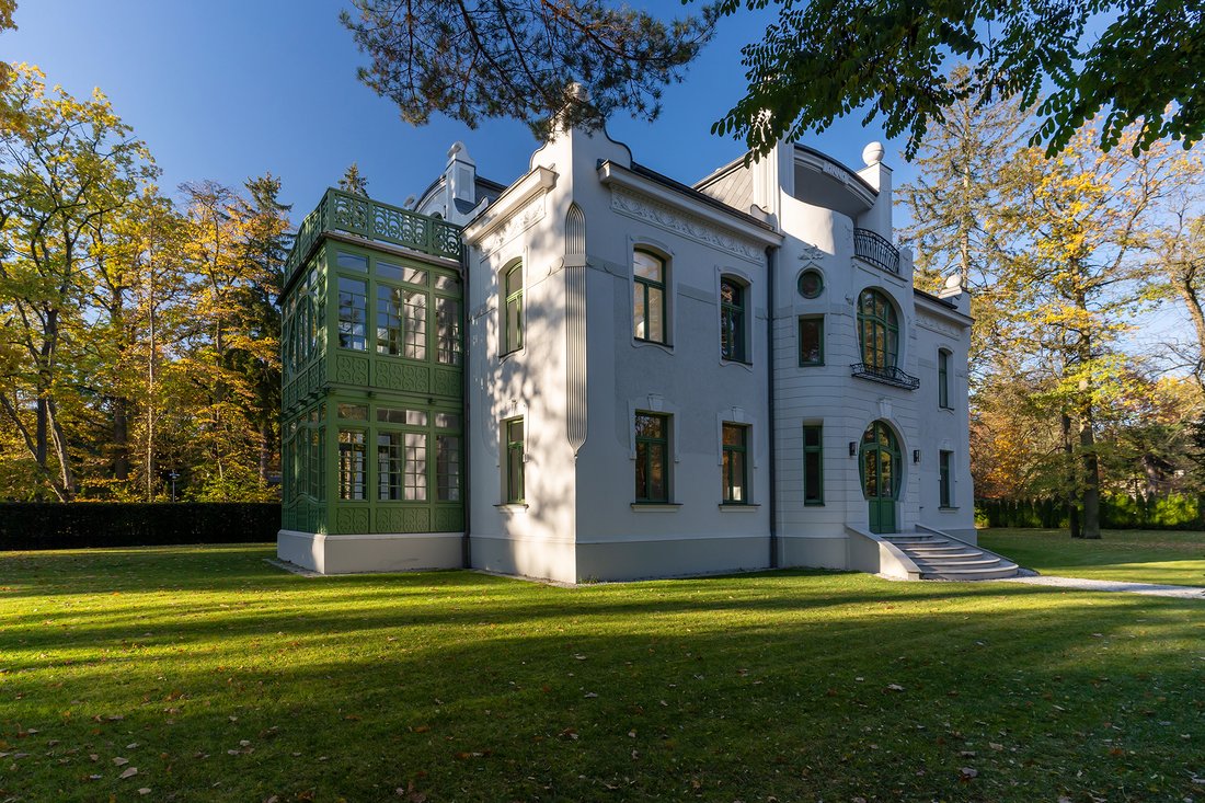 Villa in Konstancin-Jeziorna, Masovian Voivodeship, Poland 1 - 17427829