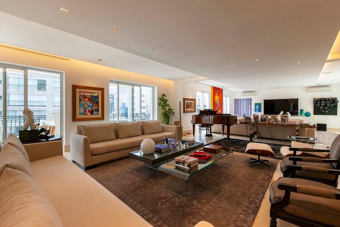 Apartment in São Paulo, State of São Paulo, Brazil 2 - 17428402