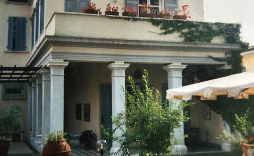 Villa a Carrara, Toscana, Italia 1