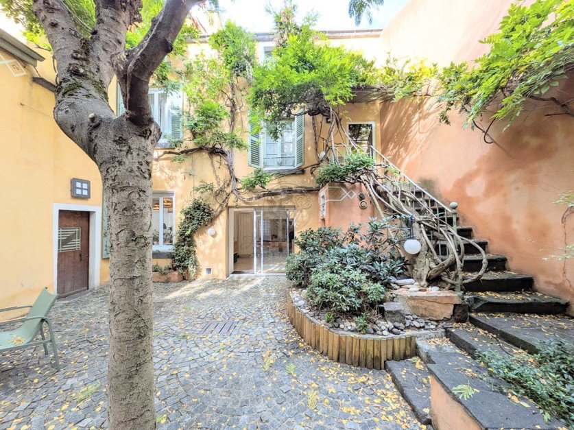 House in Clermont-Ferrand, Auvergne-Rhône-Alpes, France 2 - 16810263