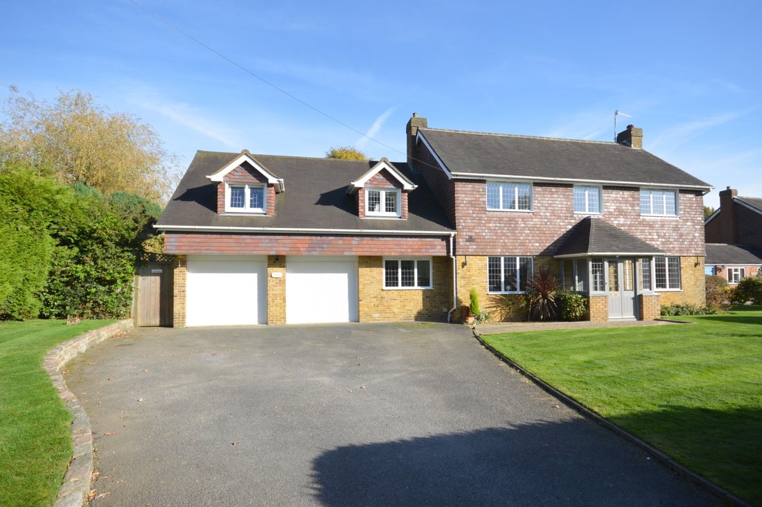 House in Kingswood, Reigate and Banstead, England 1 - 17433371