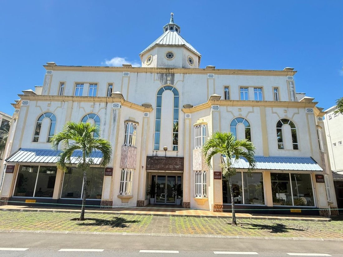 Grand Baie, Pamplemousses District, Mauritius 1 - 17324689