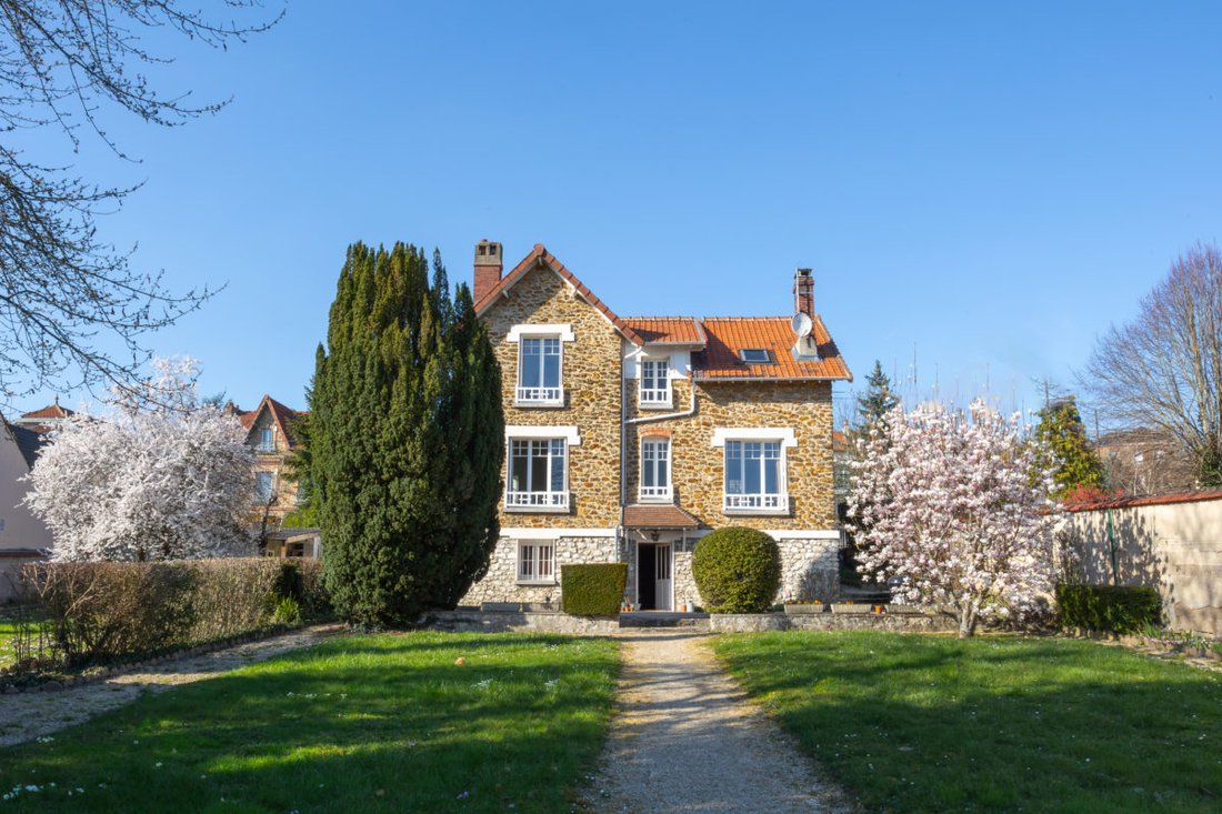 House in Esbly, Ile-de-France, France 1 - 17431560