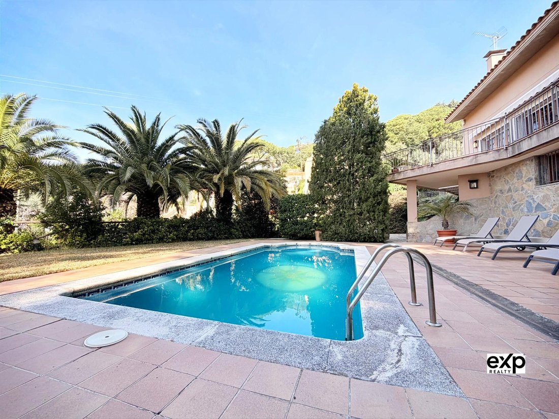 Villa in Mataro, Catalonia, Spain 2 - 17431913
