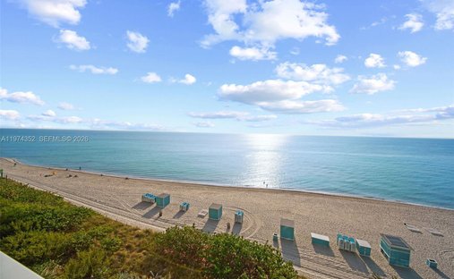 Condo in Miami Beach, Florida, United States 1
