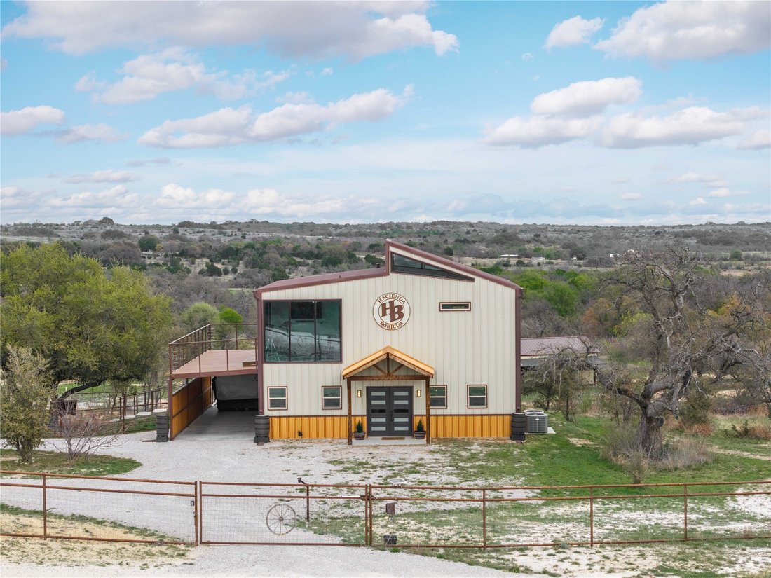 House in Comanche, Texas, United States 1 - 17431128