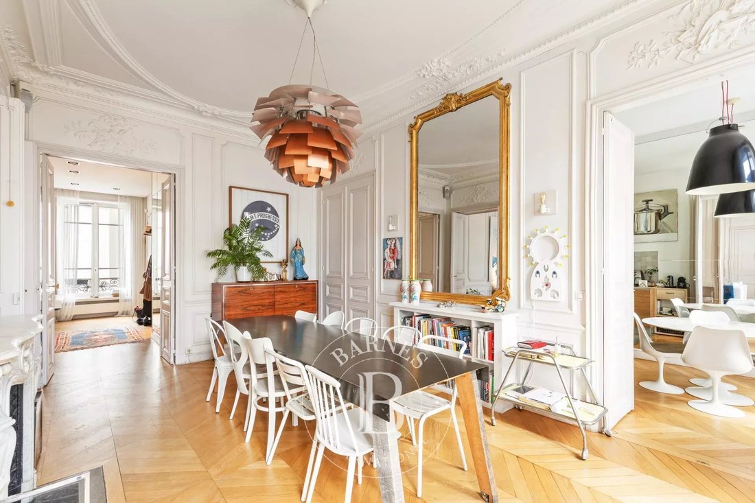 Apartment in Saint Vincent de Paul-Lariboisière, Paris 10e Arrondissement, Paris 5 - 17429810