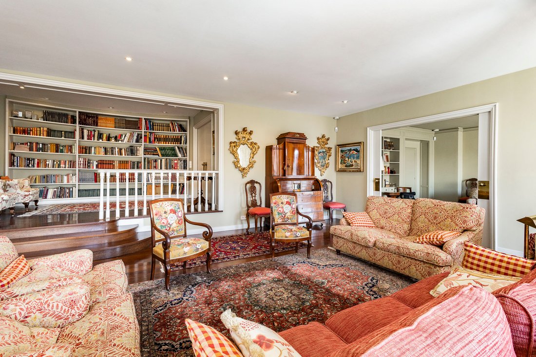 Apartment in Sarrià-Sant Gervasi, Barcelona, Spain 4 - 17431381