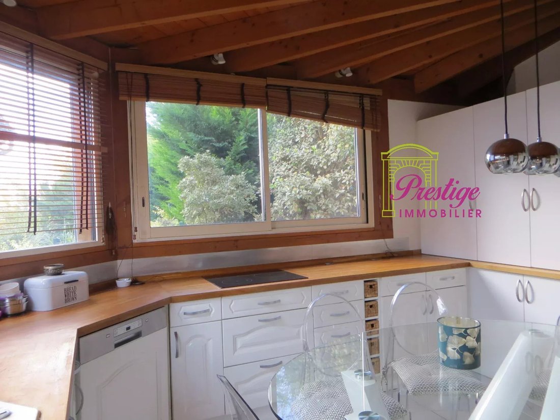 House in Nord Ouest, Le Mesnil-le-Roi, France 2 - 14968354