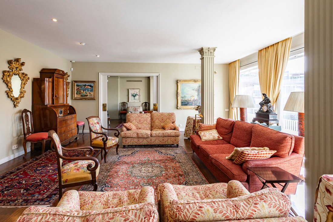 Apartment in Sarrià-Sant Gervasi, Barcelona, Spain 3 - 17431381