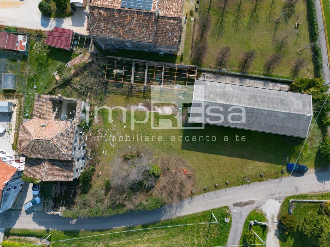 Land in Godega di Sant'Urbano, Veneto, Italy 1 - 17432378