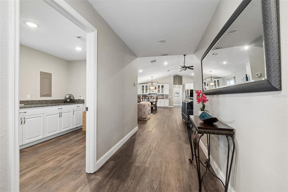 House in Gibsonton, Florida, United States 4 - 17431136