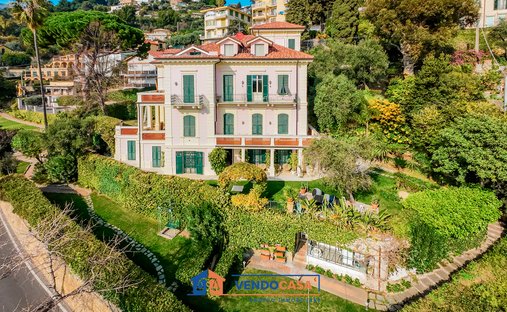 Apartment in Central Hill, Alassio, Liguria 1