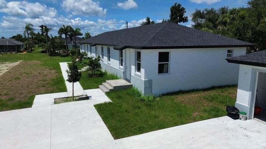 Casa a Rotonda, Florida, Stati Uniti 1 - 17430843