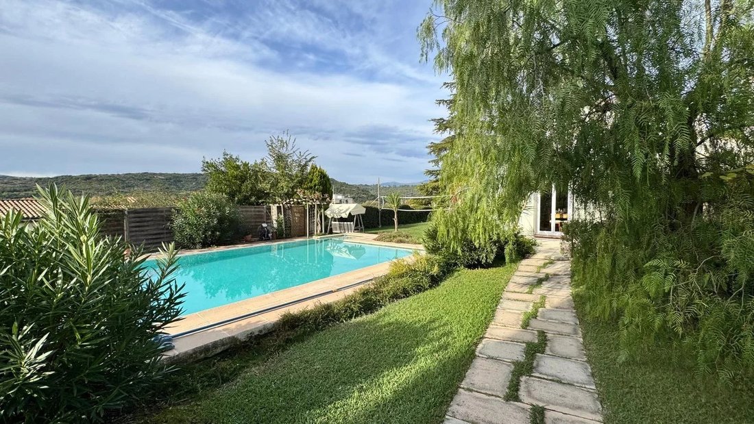 Villa in Vallée Verte-Issarts-Vignasses, Biot, France 1 - 16729520