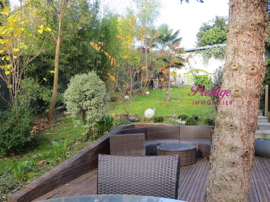 House in Nord Ouest, Le Mesnil-le-Roi, France 1 - 14968354